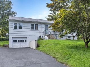 41 Shenorock Dr, Yorktown Heights, NY 10598