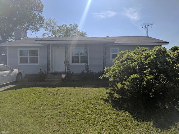 3rd image of 3008 Daniel Dr