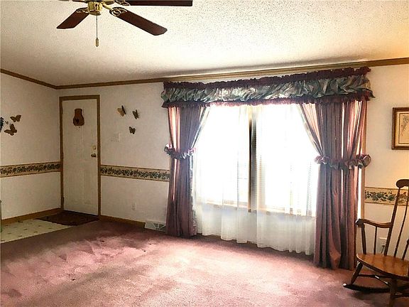 2nd image of 1834 Northwood Ln
