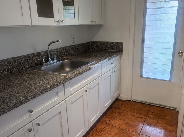 20400 NW 7th Ave APT 204