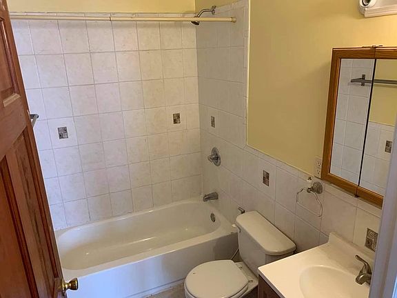 4th image of 14657 105th Ave Floor 2