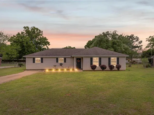 8561 Lincoln Downs Dr E, Theodore, AL 36582