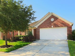 13008 Castlewind Ln, Pearland, TX 77584