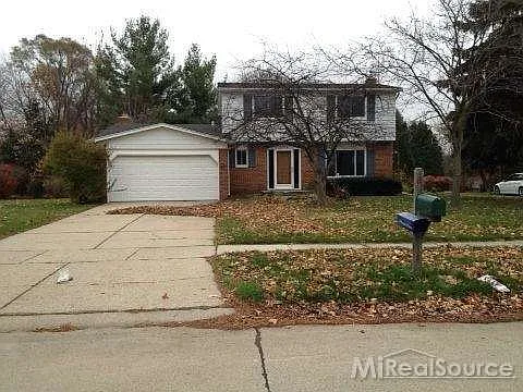 5180 Shrewsbury Dr photo 1