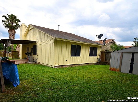 3rd image of 5923 Lake Victoria St