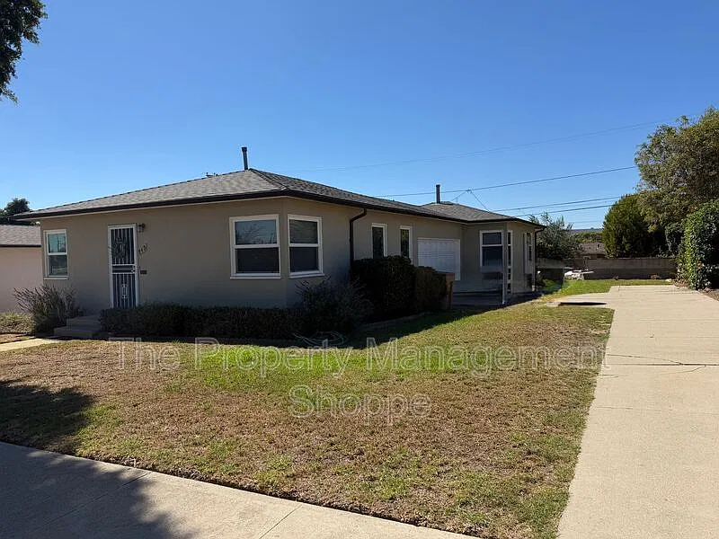 1 bed, 1.0 bath, 1222 sqft, $2,500 — Photo 2