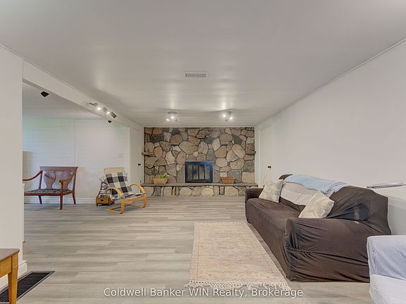 5th image of 186 McFarlin Dr