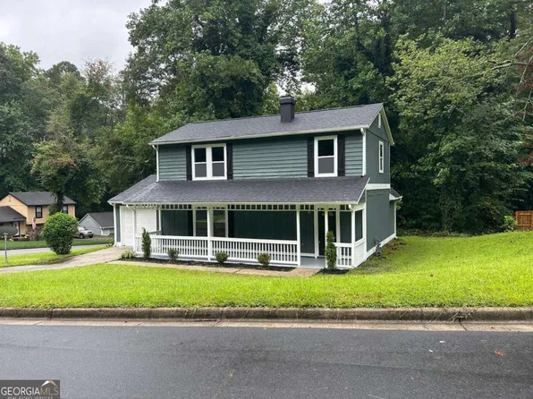801 Hemingway Rd, Stone Mountain, GA 30088