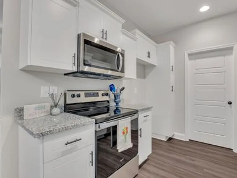 120B Smithfield Dr — Photo 12