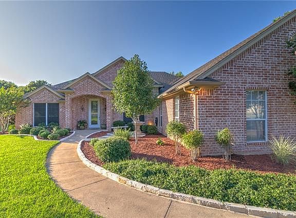 2nd image of 6304 Prospect Hill Dr
