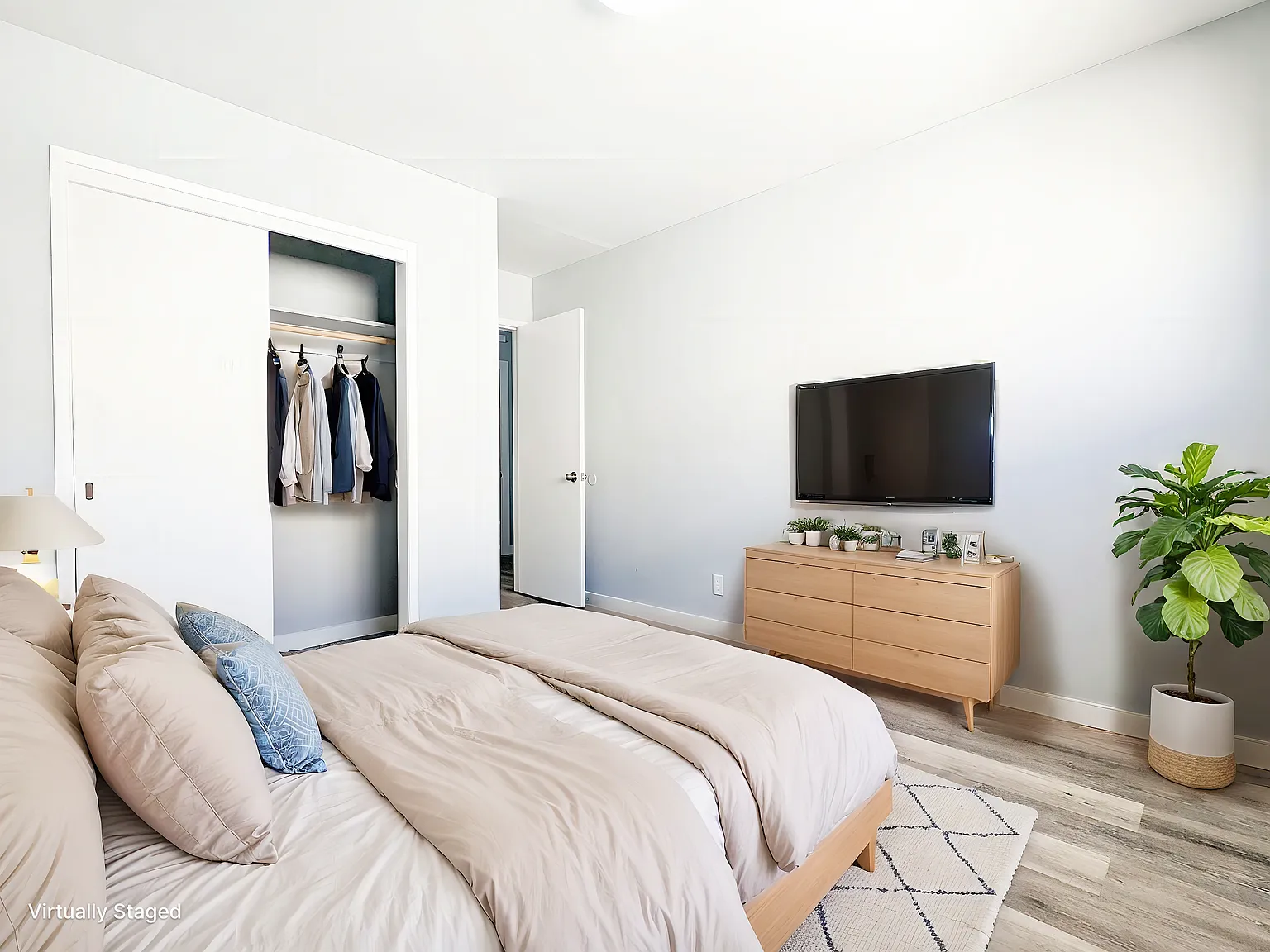 Prince George Queensway Apartments — Photo 2