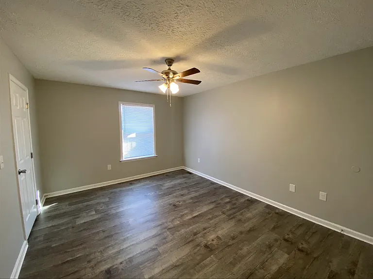 Valley View Townhomes — Photo 14