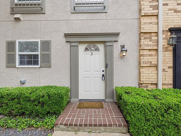 4th image of 2727 Shelby Ave APT D