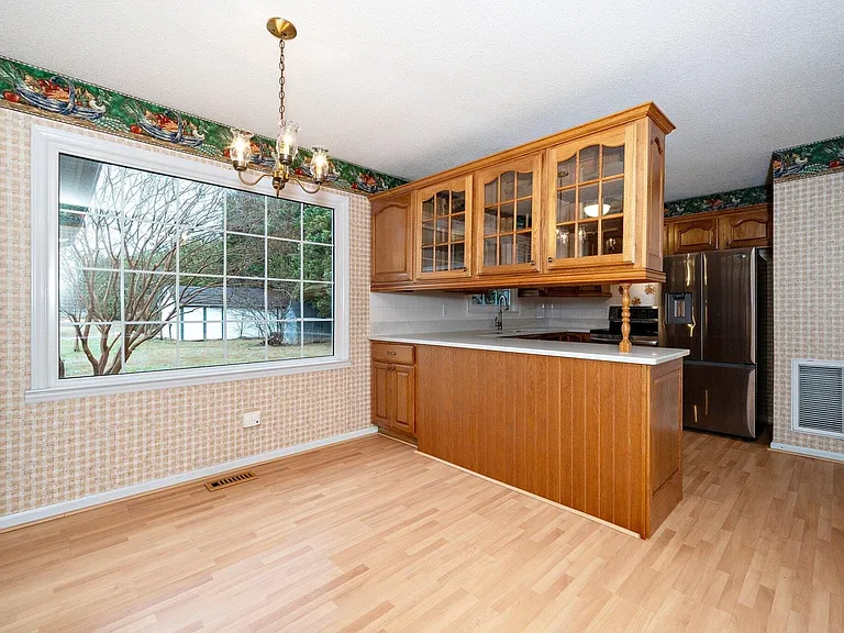 4217 Pin Oak Rd — Photo 8