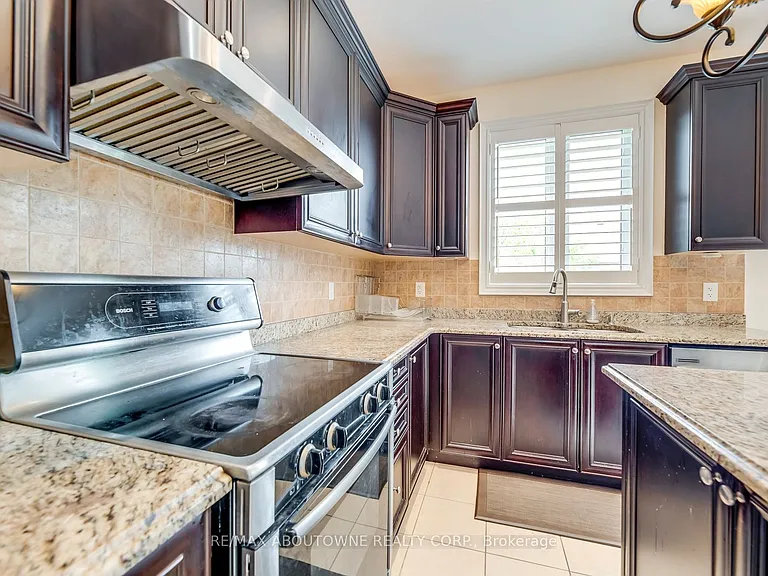 2481 Taylorwood Dr — Photo 20