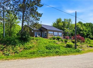 31 Hawkshaw Rd, Dumfries, NB E6G 1N8