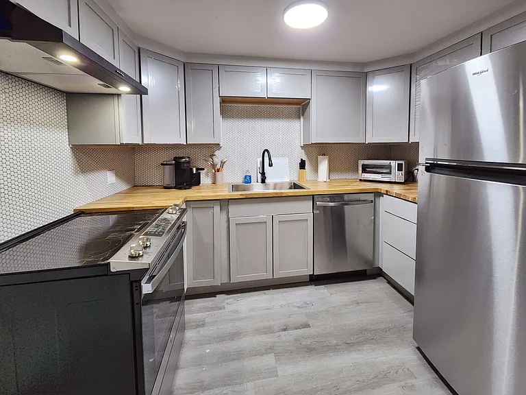 70 Temple St #1 — Photo 15