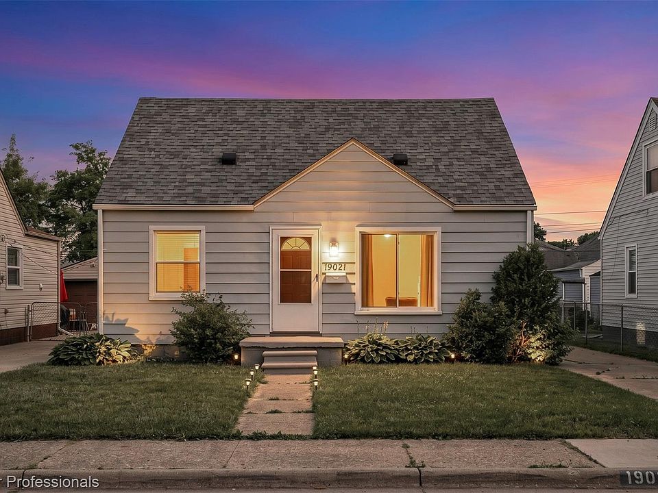 1st image of 19021 Hazelwood St