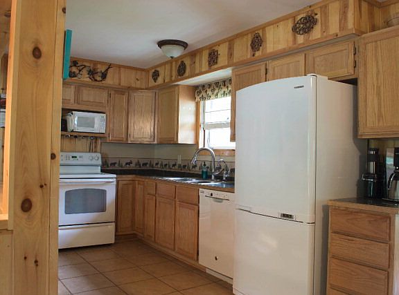 2nd image of 1454 Township Road 805