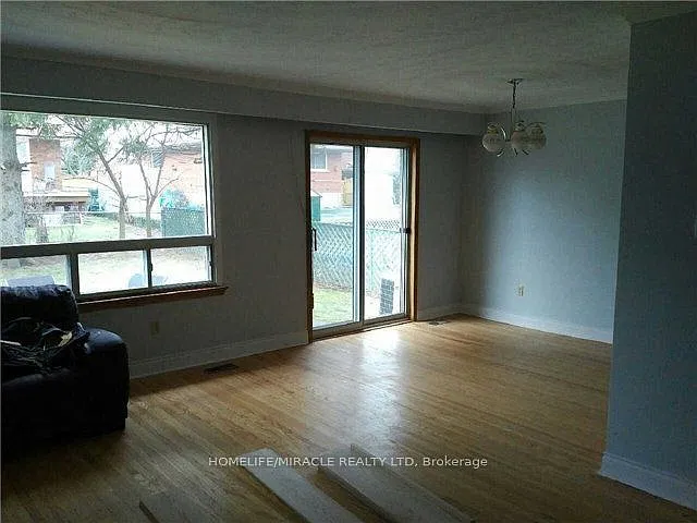 3 bed, $2,500 — Photo 4