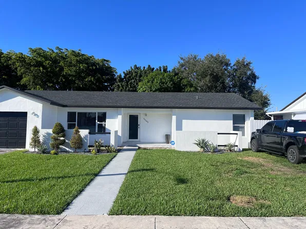 11105 SW 156th Ter, Miami, FL 33157