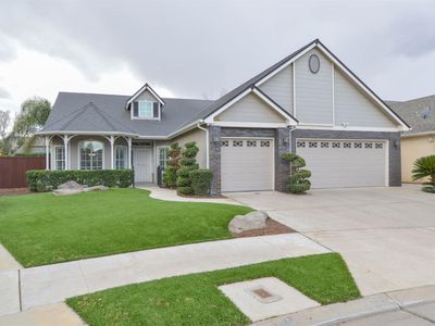 782 Powers Ave, Clovis, CA, 93619