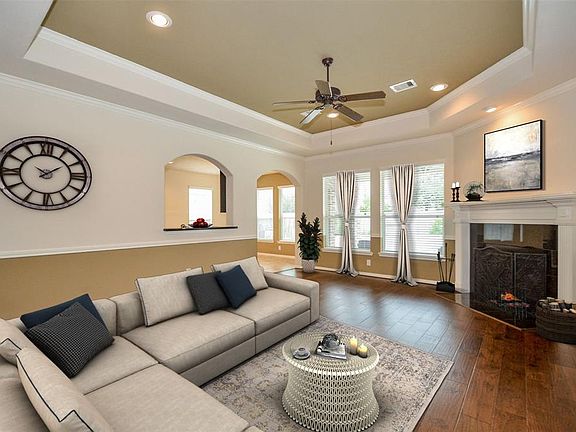 5th image of 11102 Via Capri Ct