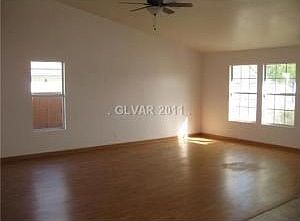 2nd image of 928 San Bruno Ave