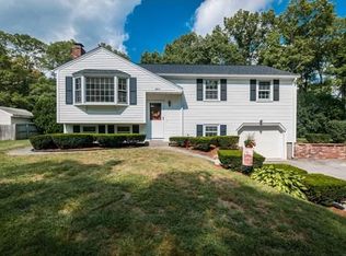 15 Little Tree Ln, Bellingham, MA 02019