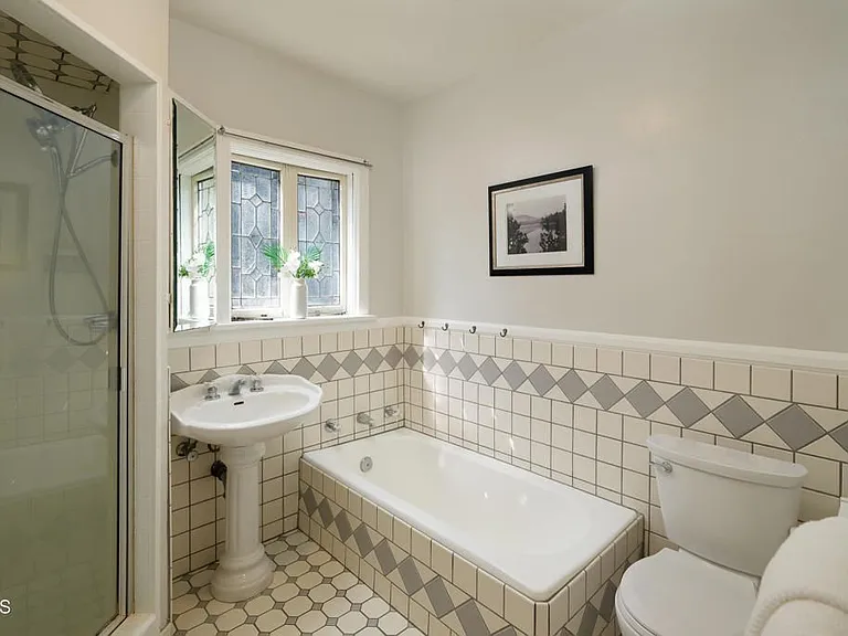 501 Fremont Ln — Photo 20