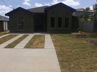 3003 E Plum St, Laredo, TX 78043