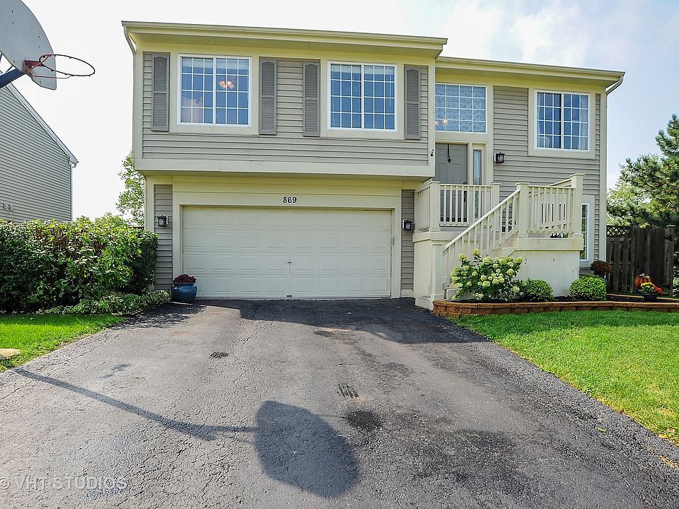 1st image of 869 Fox Chase Dr