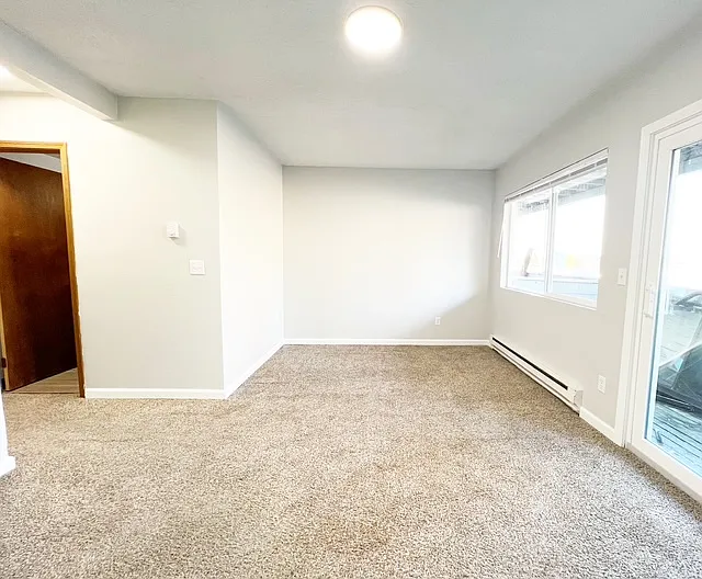 637 Pleasant Ave #202 — Photo 12