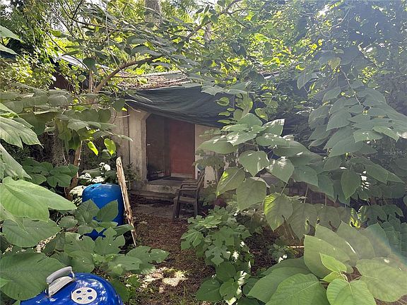 4th image of 13618 PARKWOOD STREET
