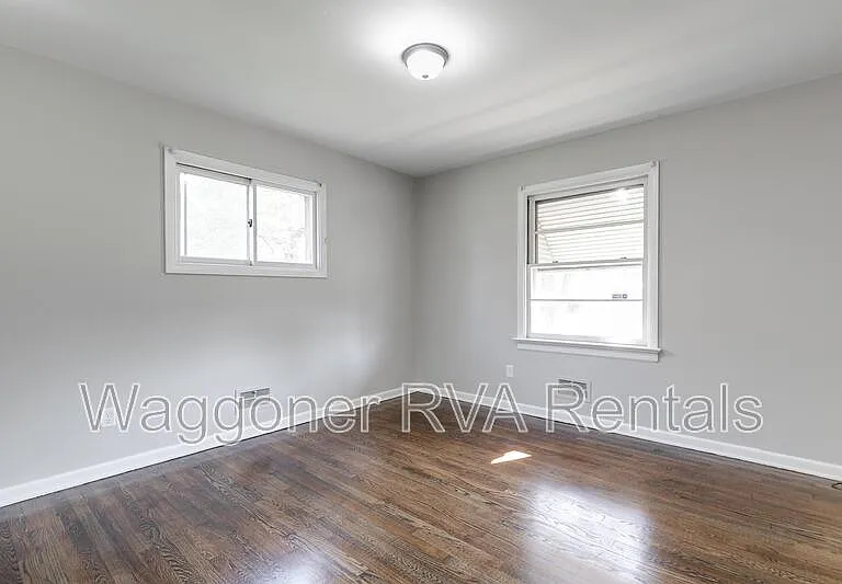 811 Irby Dr — Photo 13