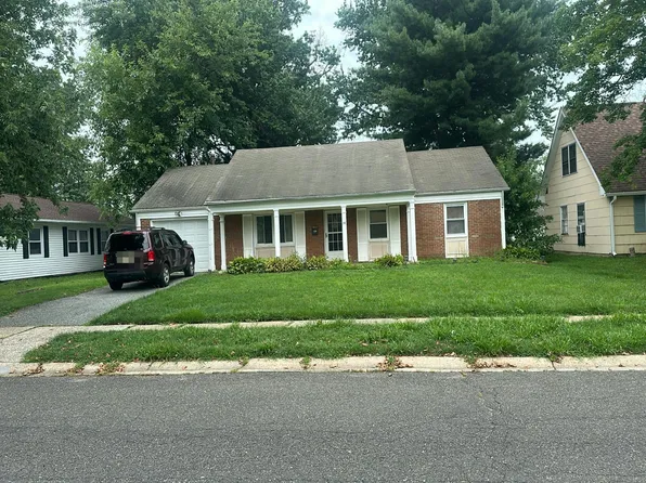 56 Eastbrook Ln, Willingboro, NJ 08046
