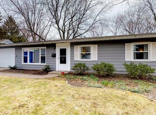 33 Briarcliff Rd, Montgomery, IL 60538