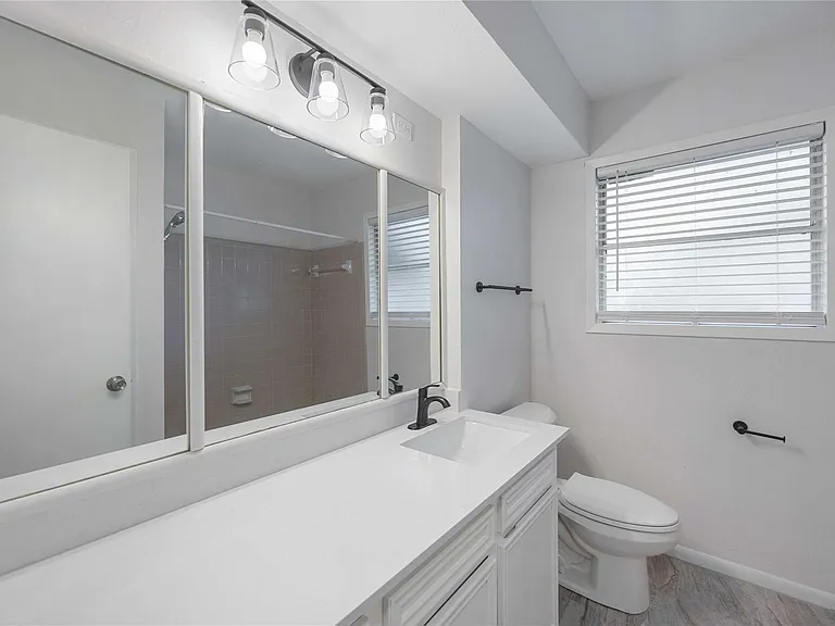 814 Alyse St — Photo 14