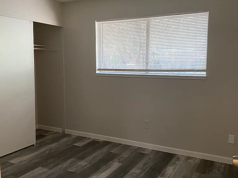 6119 Terrell Dr — Photo 6