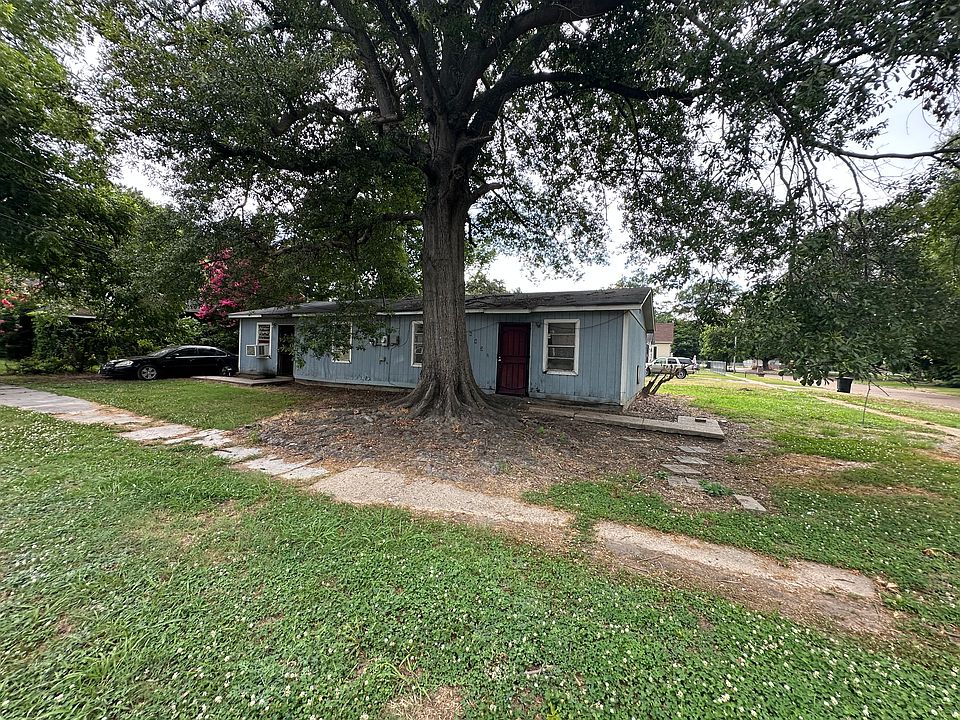 2nd image of 643 W Walthall St #B