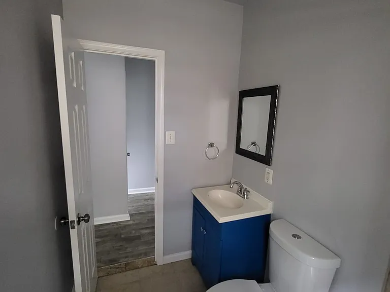 4914 Knox St #B — Photo 10