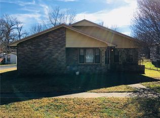 231 E D St, Elmore City, OK 73433