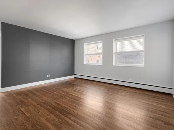 6120-6122 N Kenmore Ave #3W, Chicago, IL 60660