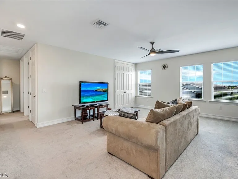 421 Coral Reef Pl — Photo 25