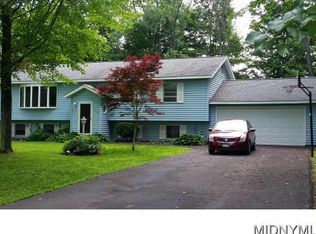 118 Knoll Wood Cir, Ava, NY 13303