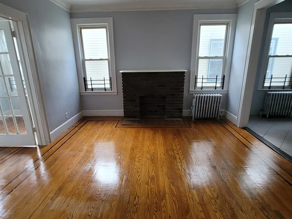 29 Arsdale Pl #2