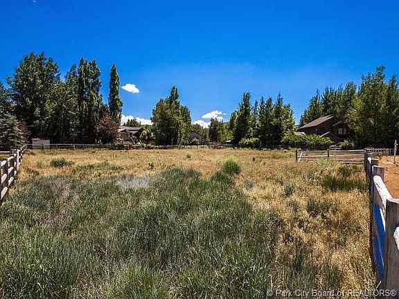 3rd image of 2676 Meadow Creek Dr #5