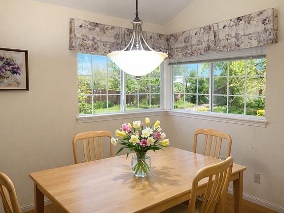 separate breakfast nook off the kitchen