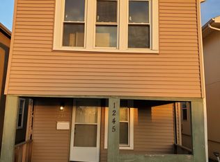 1245 S 16th St, Omaha, NE 68108