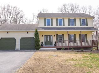 5 Stoneridge Dr, Coventry, RI 02816